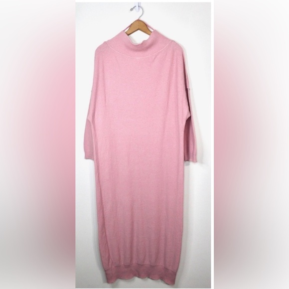 Elegant Pink Off-Shoulder Sweater Dress - Picture 7 of 13